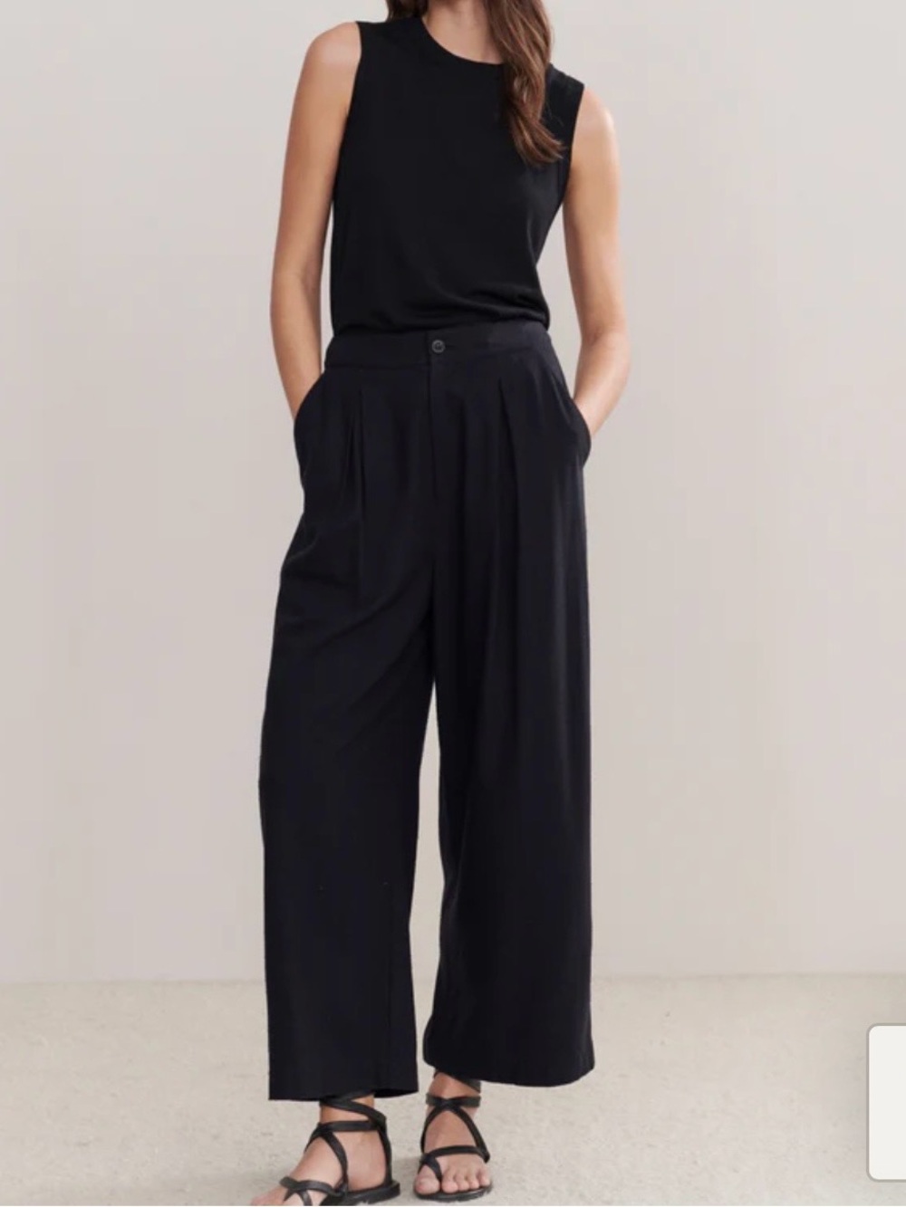 Relaxed Trouser - Picture 2 of 5